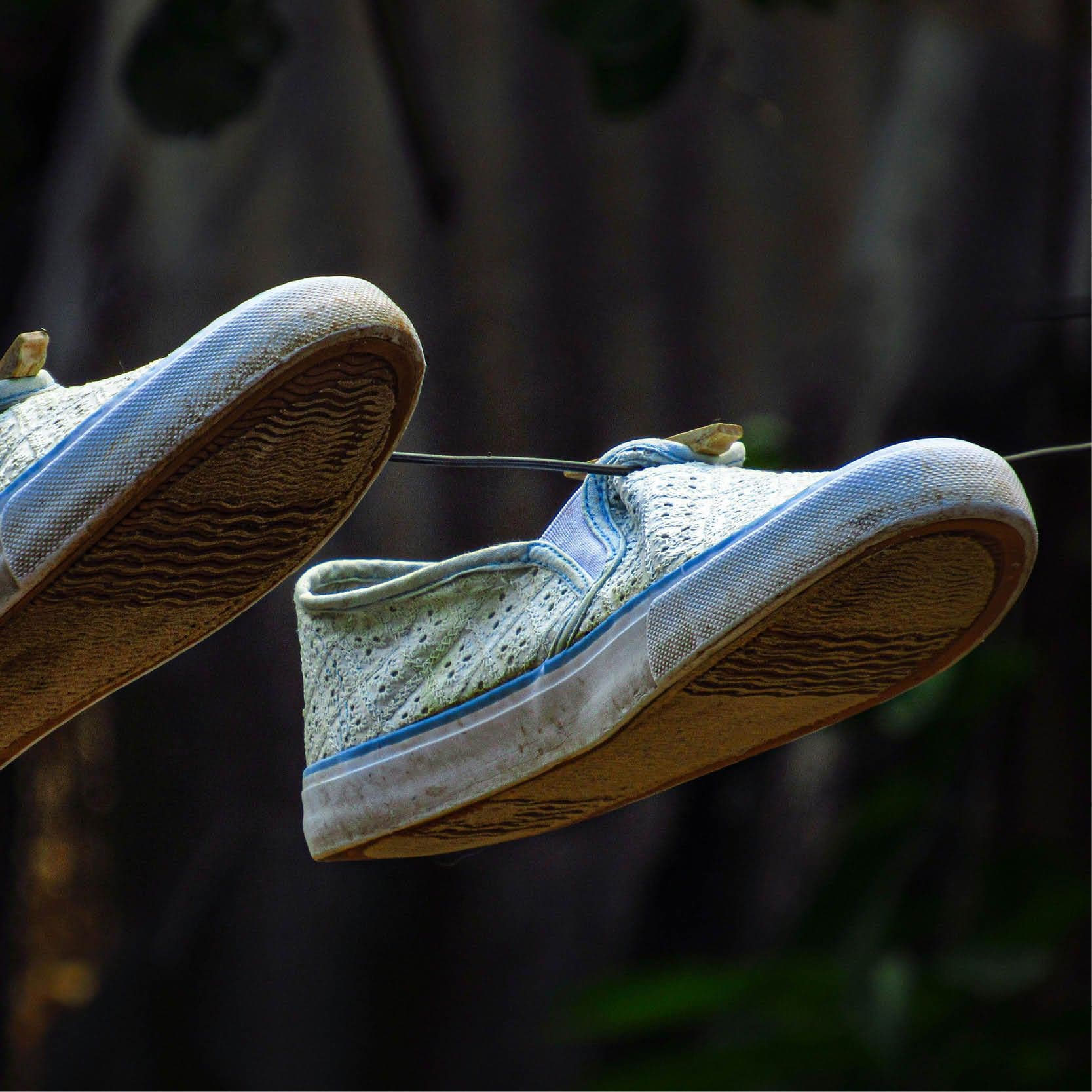 Shoes drying